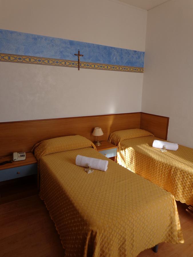 Hotel Loreto Exterior photo