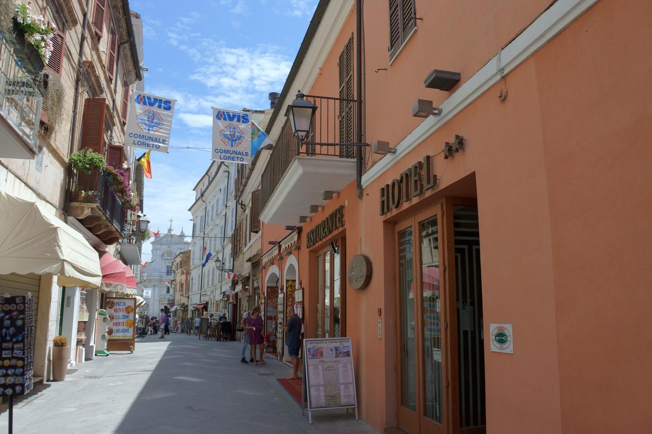 Hotel Loreto Exterior photo